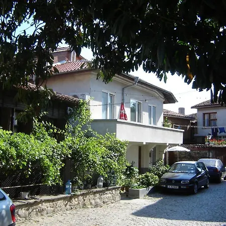 Old Town Apartman *